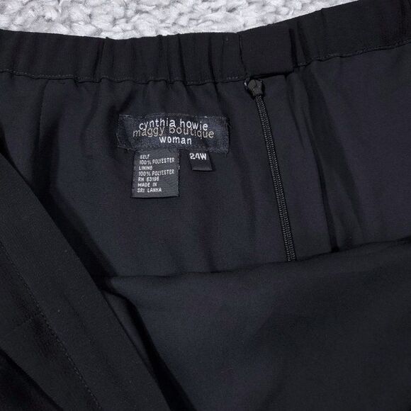 READ Cynthia Howie for Maggy Boutique Woman Black Crepe Skirt Plus Size 24W - Picture 3 of 7